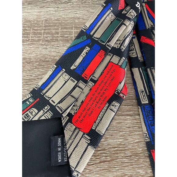 Dr.‎ Seuss Vintage Library Bookshelf Tie Necktie Cat in the Hat Novelty Menswear - Picture 5 of 9